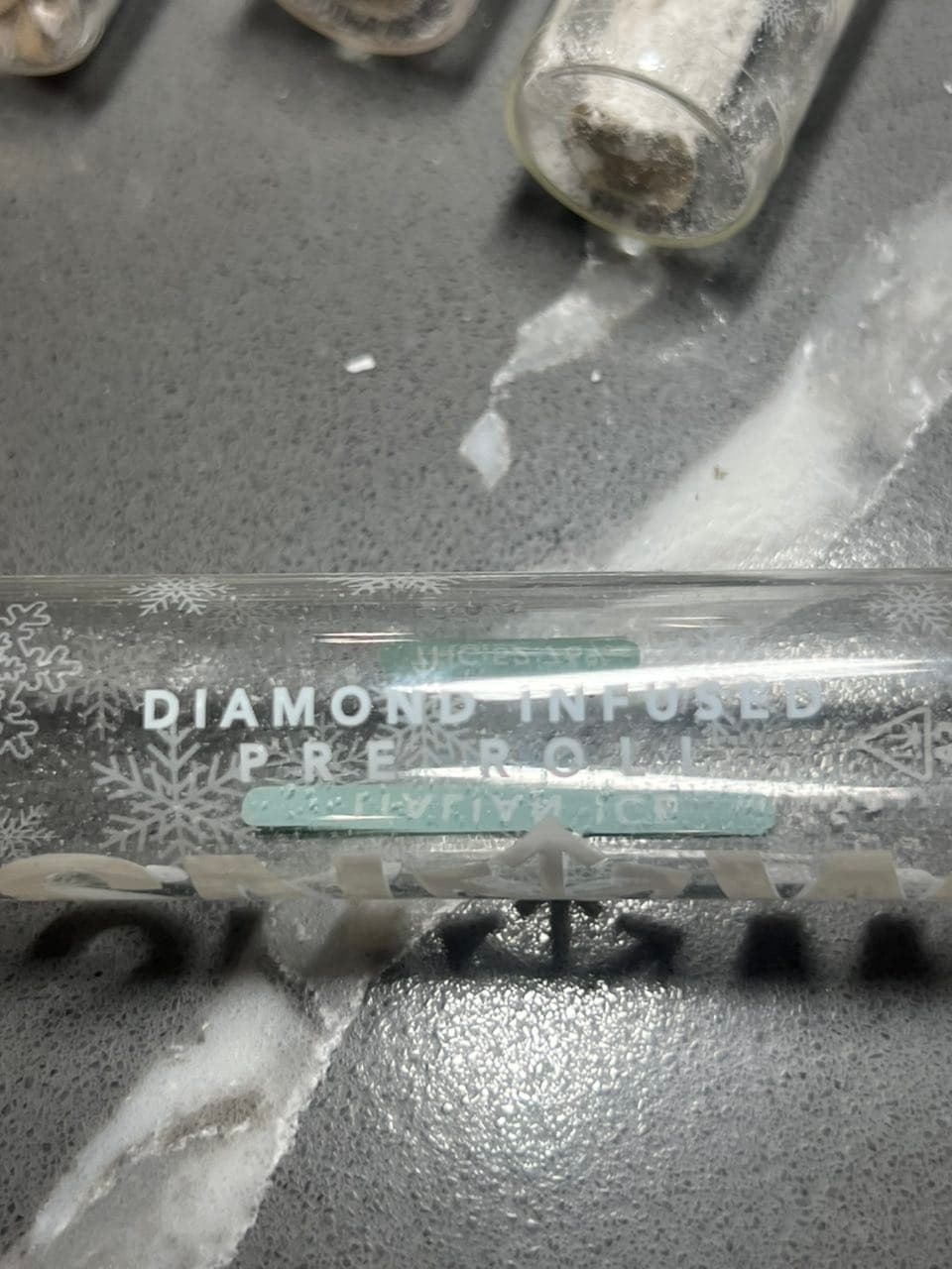 Snow Infused Prerolls  Shipped 📦 — gallery photo 2 of prerolls from Real Duck Distro